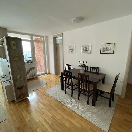 New Belgrade Apartment Luaran gambar
