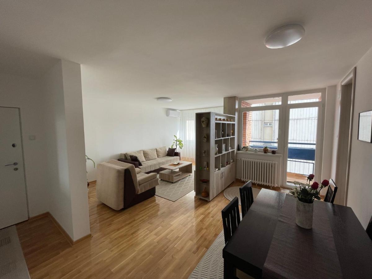 New Belgrade Apartment Luaran gambar